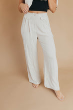Load image into Gallery viewer, LINEN TROUSERS
