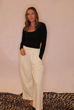 Load image into Gallery viewer, CREAM WIDE LEG SWEATS
