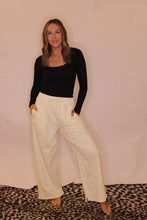 Load image into Gallery viewer, CREAM WIDE LEG SWEATS
