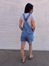 Load image into Gallery viewer, BLUE JEAN OVERALL - SHORTS
